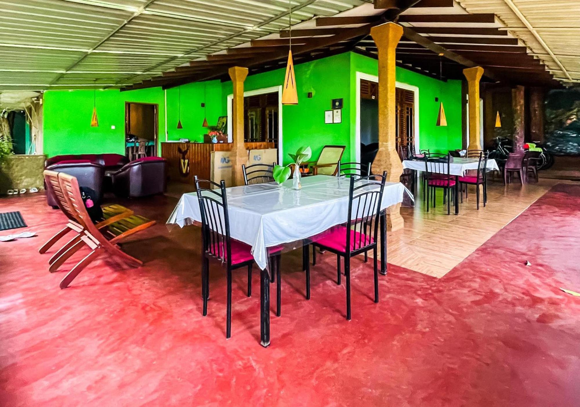V Cabanas & Yala Safari Place Tissamaharama Exteriér fotografie