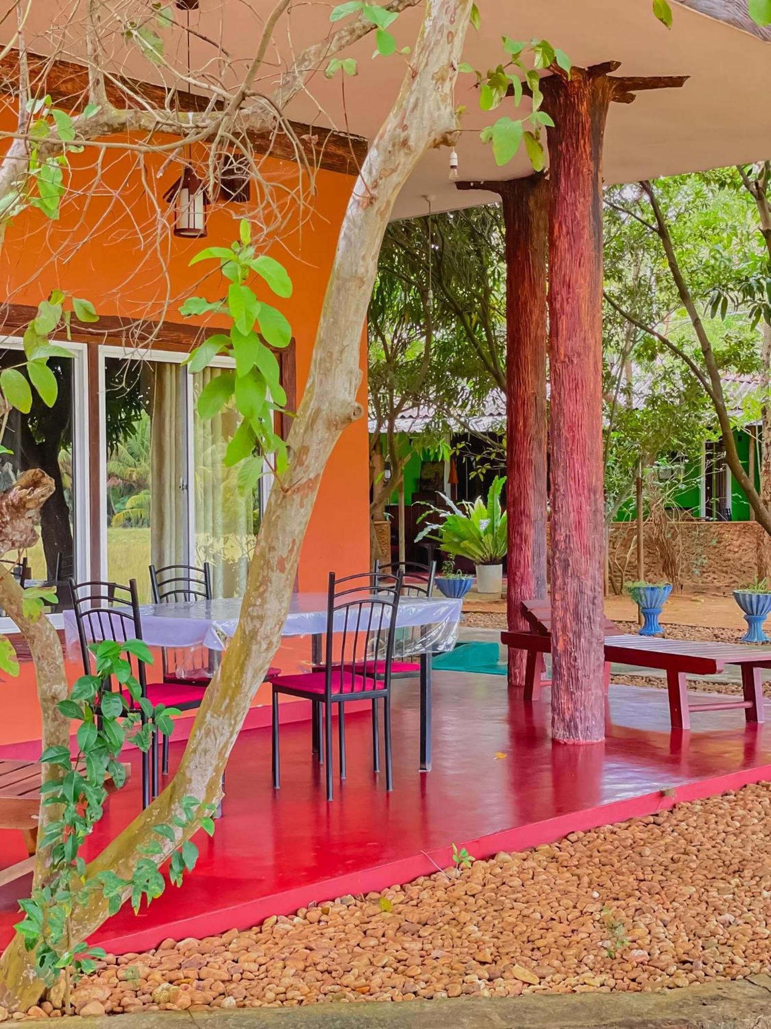 V Cabanas & Yala Safari Place Tissamaharama Exteriér fotografie