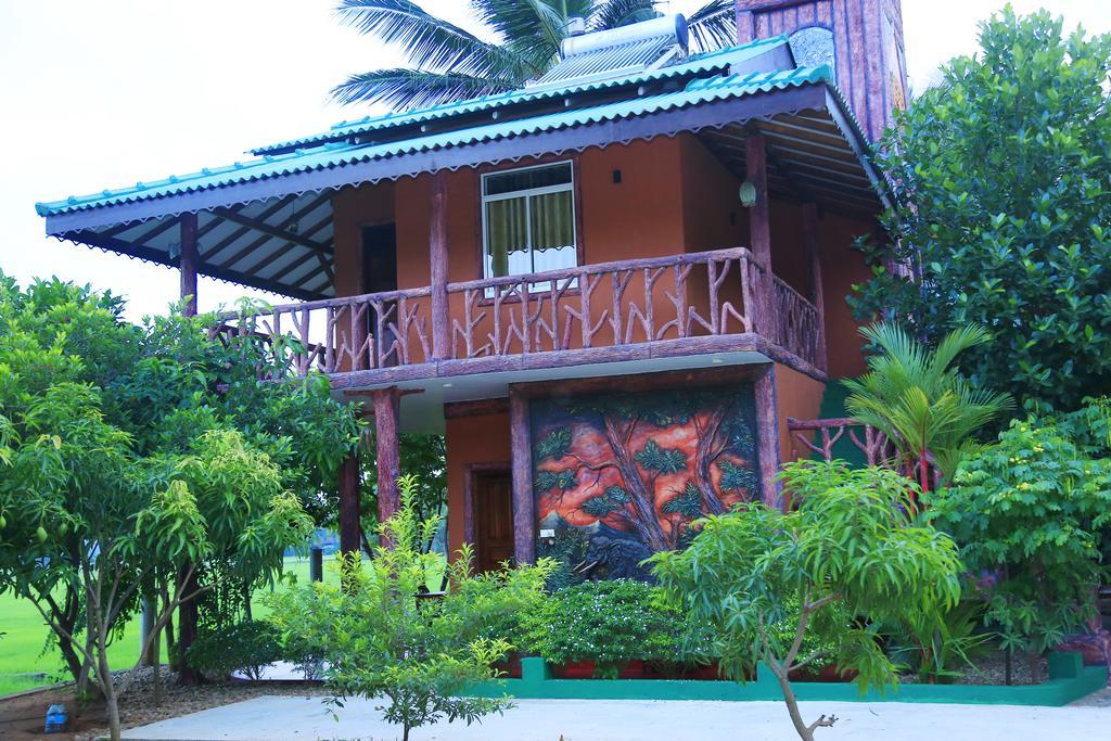 V Cabanas & Yala Safari Place Tissamaharama Exteriér fotografie
