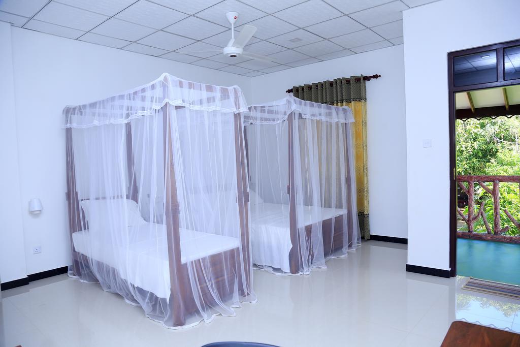 V Cabanas & Yala Safari Place Tissamaharama Exteriér fotografie