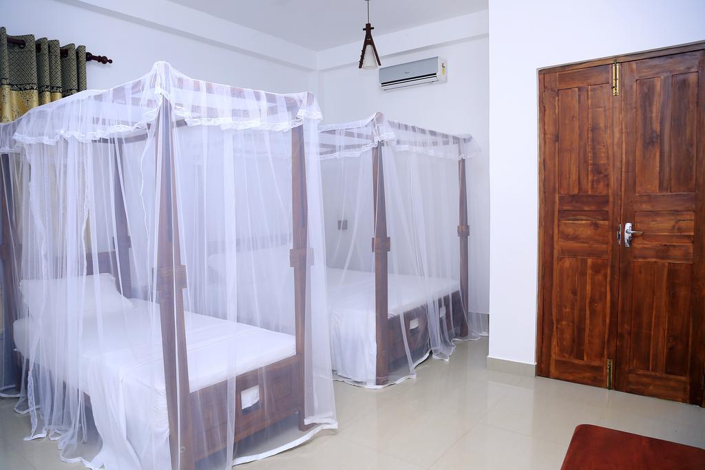 V Cabanas & Yala Safari Place Tissamaharama Exteriér fotografie